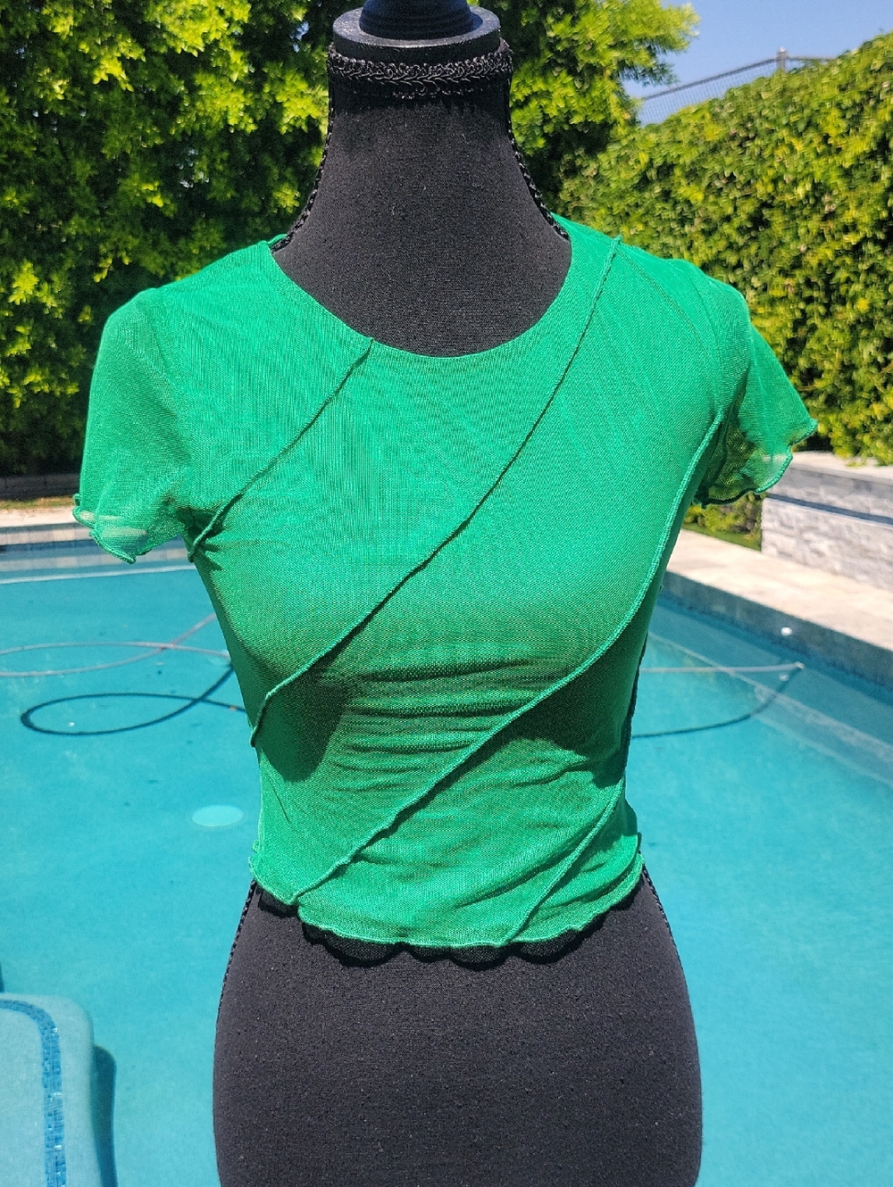 Vibrant Green Mesh Short Sleeve Crop Top Sz 4